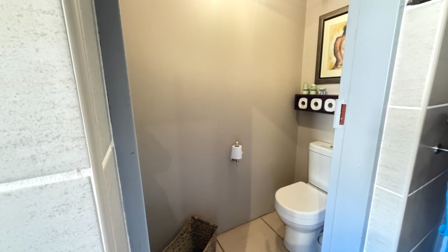 4 Bedroom Property for Sale in Viljoenskroon Rural Free State